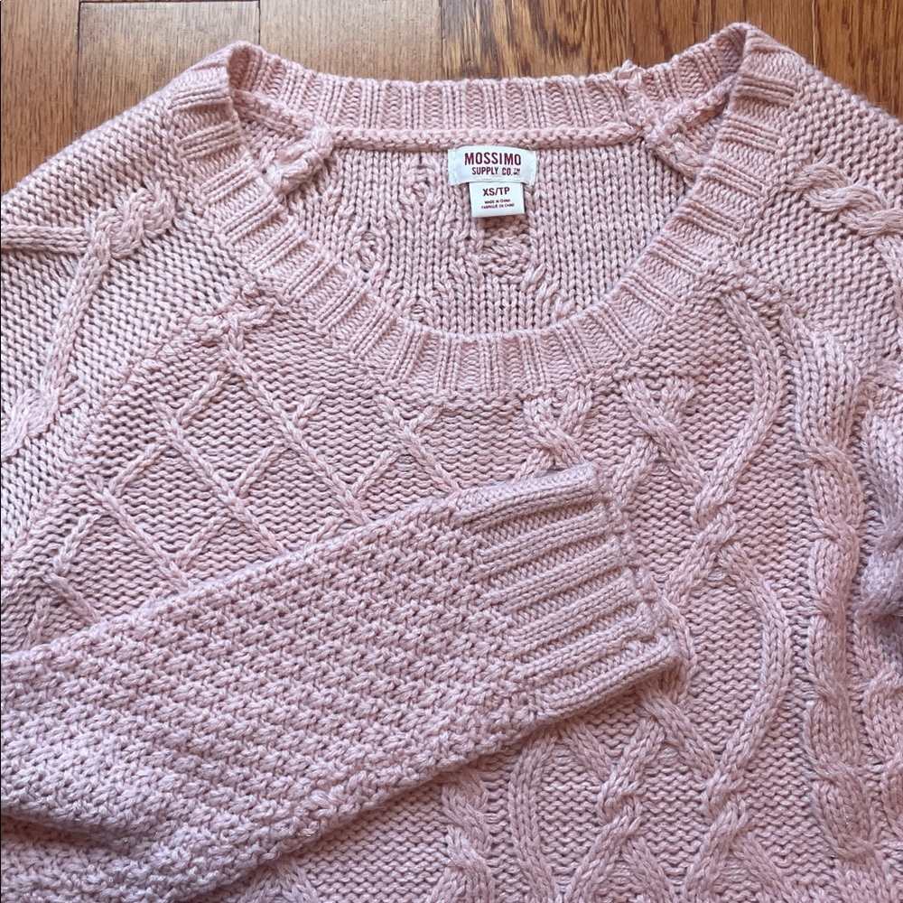 💫Mossimo Supply Co. Light Pink Sweater size XS